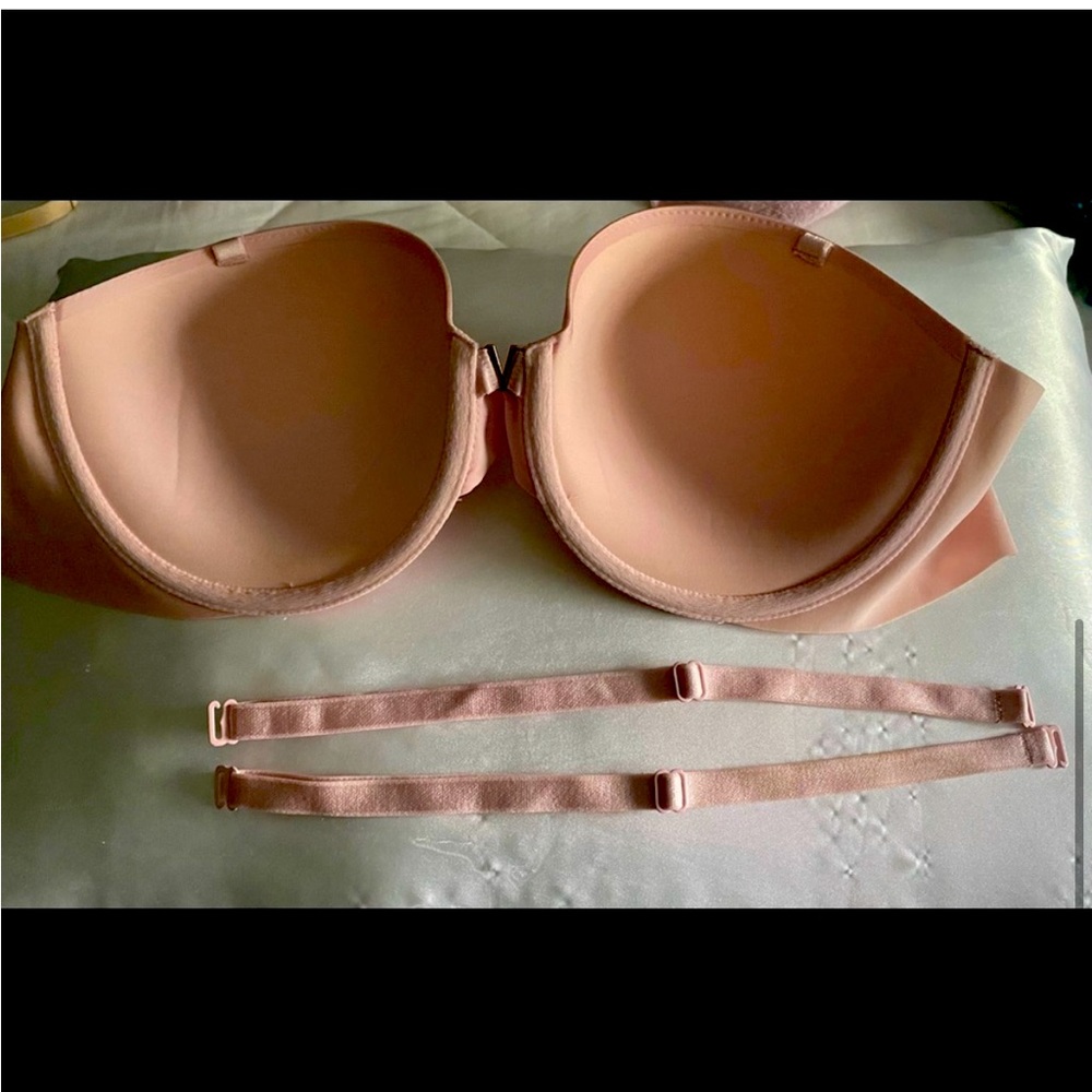 Victoria’s Secret Multi-Way 36D push up bra